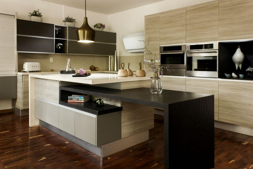Advancing Functionality in Contemporary Kitchen Spaces